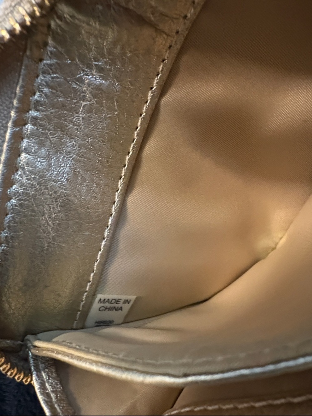 Tory Burch Metallic Gold Leather Zip Wallet - Picture 11 of 17